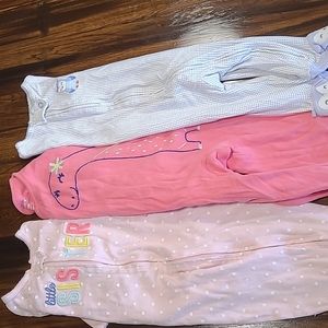 3 9M carter's footed sleepers